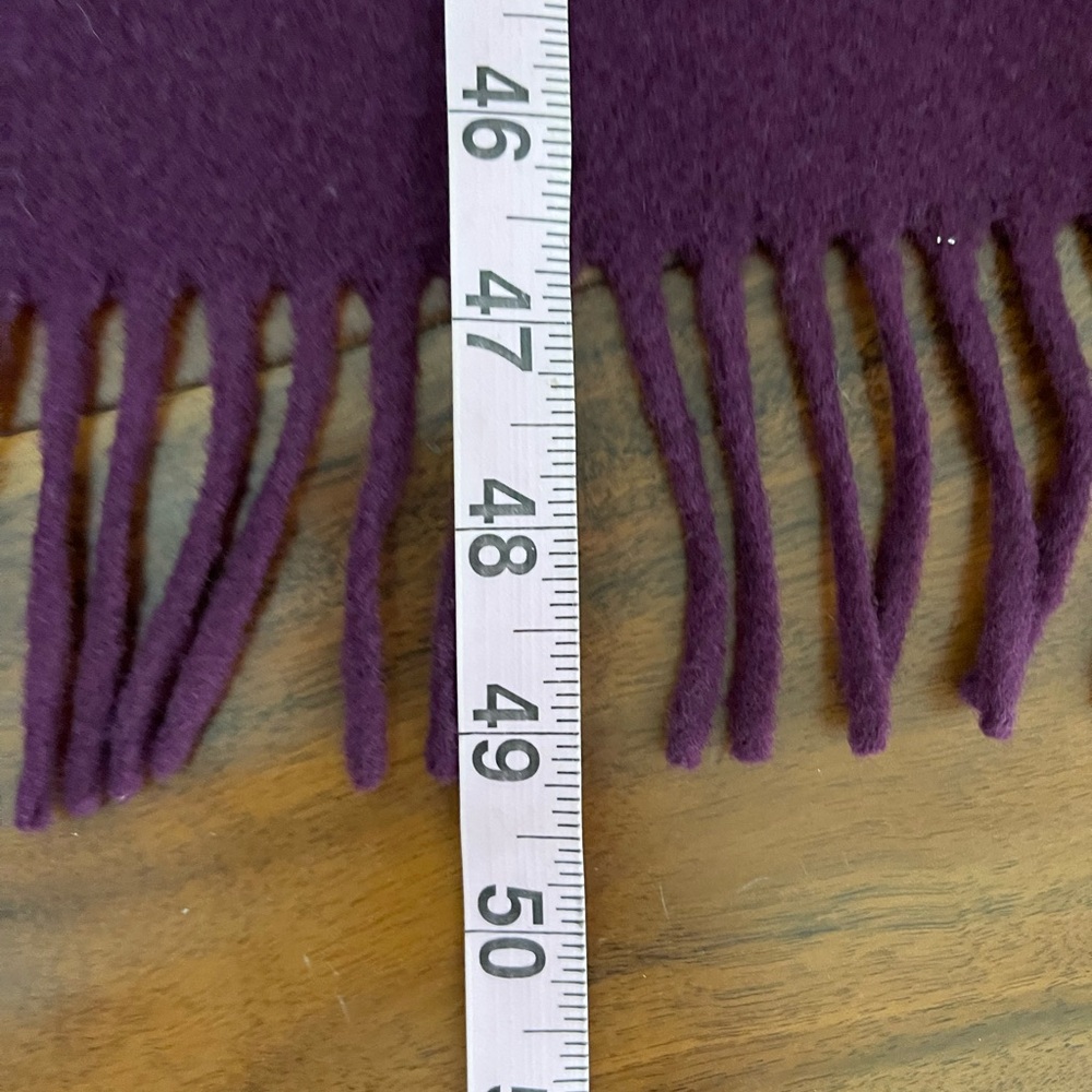 Christian Dior large purple 100% wool scarf fringe fluffy warm logo CD floral - Picture 12 of 13
